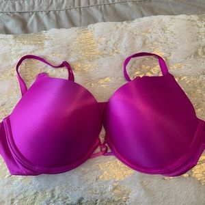 Victoria’s Secret Bombshell Bra 36B